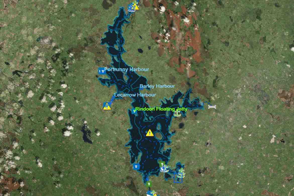 Lough Ree; © esri; click to Esri Map Lough Ree