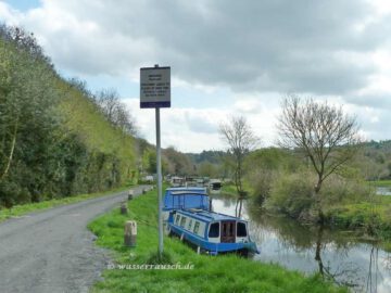 Entrance St. Mullins Harbour