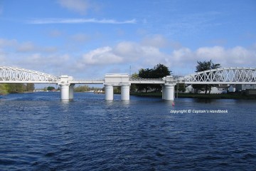 Athlone White Railway Bridge; © Captain’s Handbook; click picture to "enlarge"