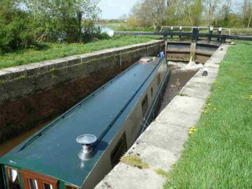 At Ardreigh LocK