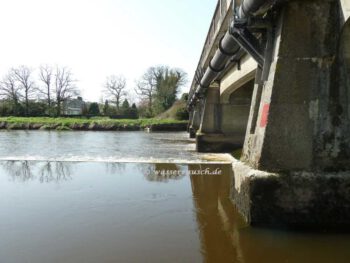 Athy Railway Bridge und Weir