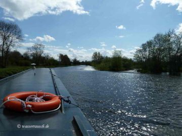Fenniscort weir in front