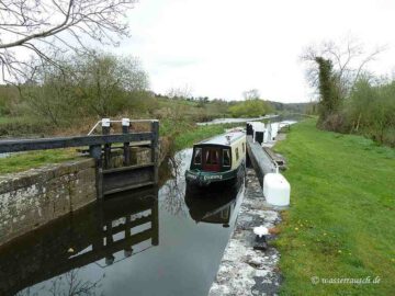 Finnery coming into Ballingrane Lock