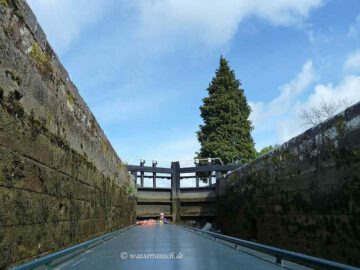 Going down in Milford Lock