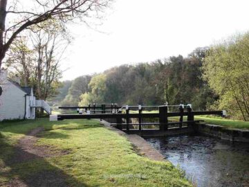 Lower Tinnahinch Lock and Lockkeeper House