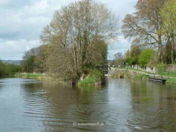 Rathellin Lock Waiting Jetty downstream