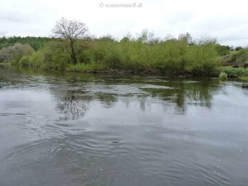 There are more Rocks coming in the River