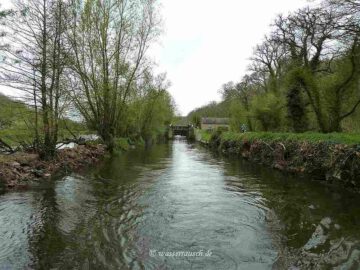 View back to Borris Lock and in the Cut