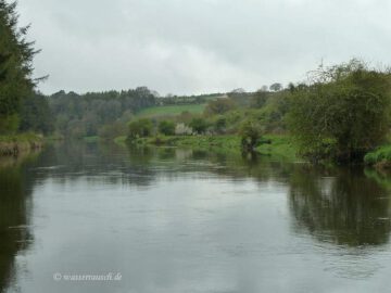 Slowly drive in Direction of Graiguenamanagh