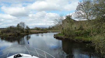 Temporary "Green Markers "The Quay or Port" 1 km of Leitrim