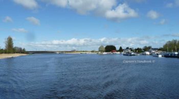 Athlone Wansboro Field on starboard side  © chb