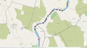 Green Navigation Marker 485 © esri